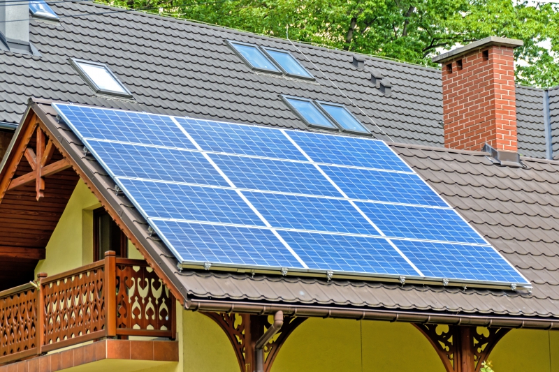 chauffagiste-SAORGE-min_solar-panels-1477987